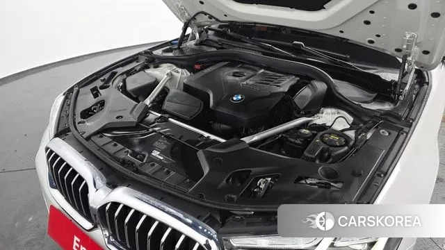 BMW 5 Series (G30) id 3691769 из Кореи 16