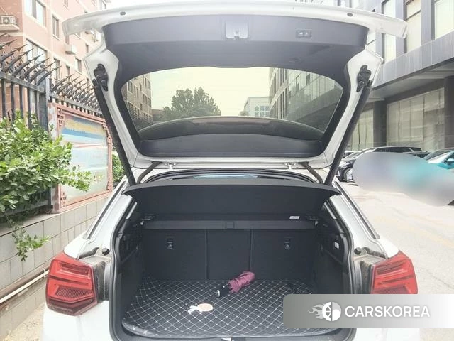 Audi Q2L e-tron id 4387658 из Китая 17