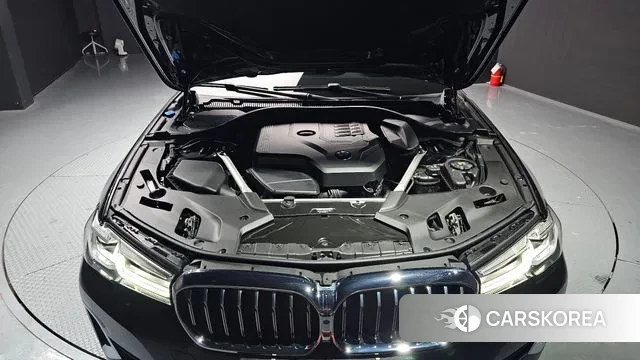 BMW 5 Series (G30) id 3560729 из Кореи 16