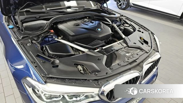 BMW 5 Series (G30) id 4895066 из Кореи 16