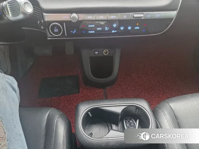 Hyundai Ionic 5 id 3733584 из Кореи 16