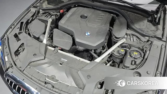 BMW 5 Series (G30) id 3405856 из Кореи 16