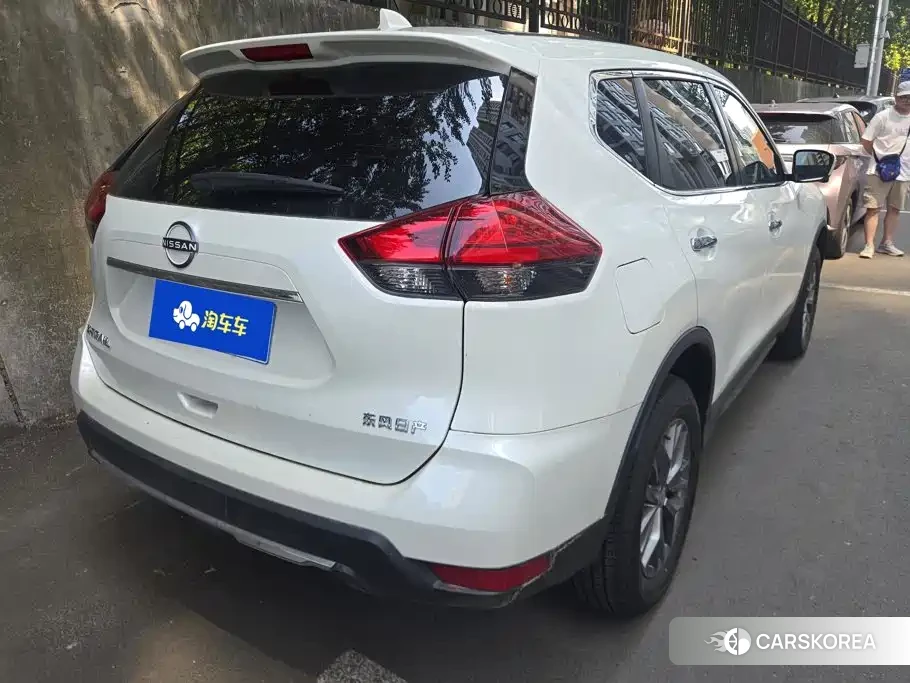 Nissan Qijun id 4679701 из Китая 12