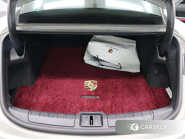 Porsche Taycan id 3031630 из Кореи 16