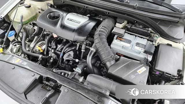 Hyundai Avante AD id 3703999 из Кореи 16