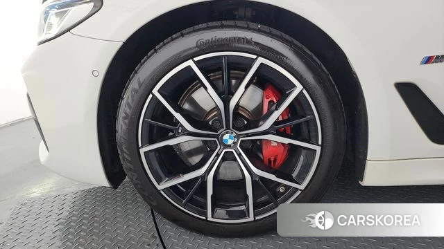 BMW 5 Series (G30) id 3892166 из Кореи 16