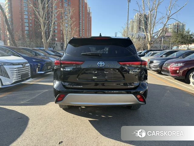 Toyota Highlander 2023 Черный из Китая, фото 6