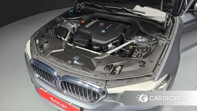 BMW 5 Series (G30) id 3024308 из Кореи 16