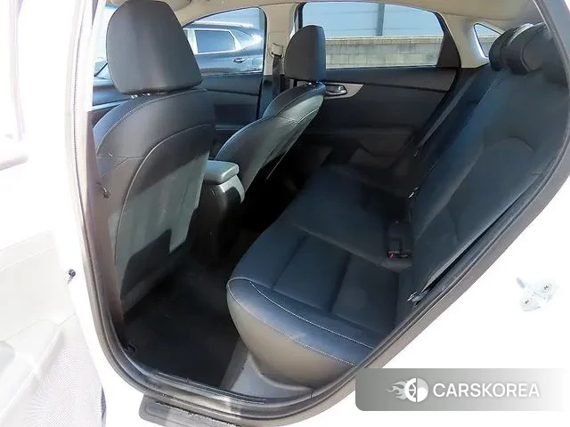 Kia Come New K3 id 3757521 из Кореи 15