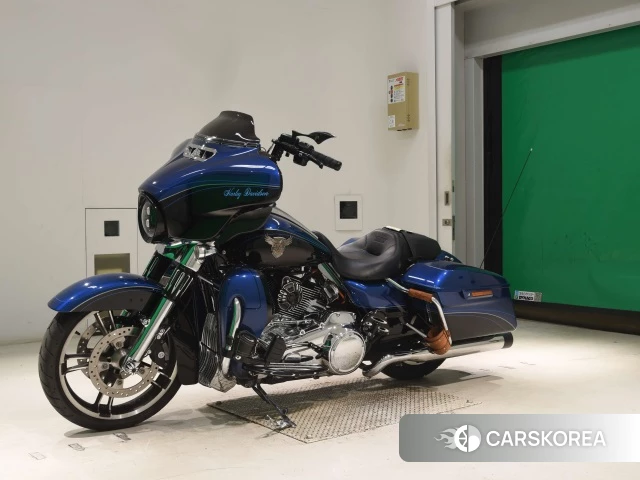 Проданный Harley-Davidson Street Glide FLHX1750 2018 из Японии, фото 3