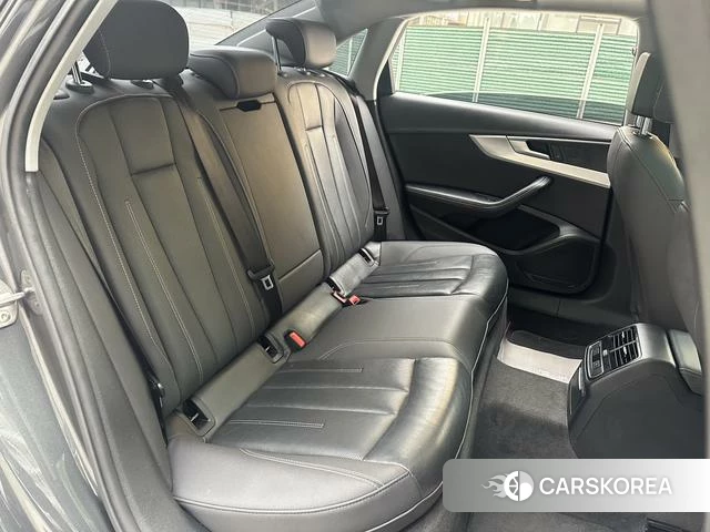 Audi A4L id 4263988 из Китая 22