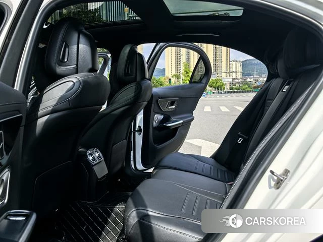 Mercedes-Benz Class C id 4297745 из Китая 11