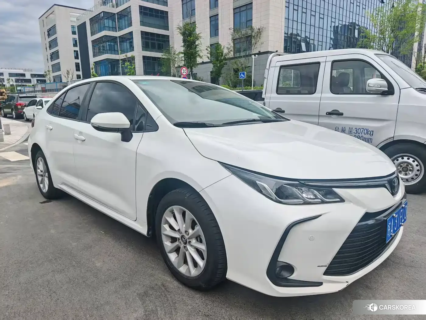Toyota Corolla 2023 Белый из Китая, фото 6