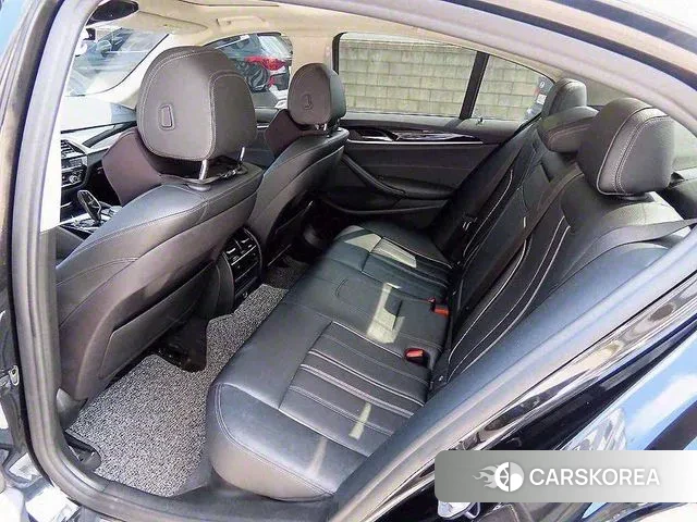 BMW 5 Series (G30) id 3055703 из Кореи 16