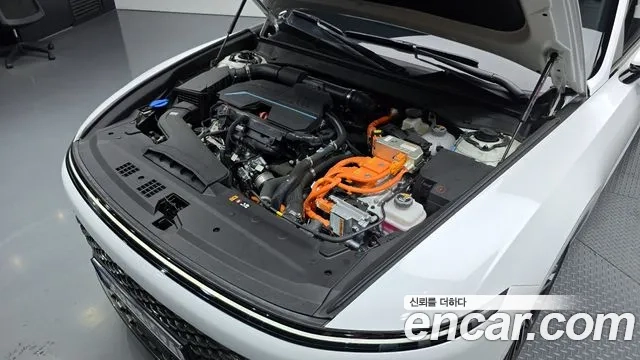 Hyundai Grandeur Hybrid (GN7) id 2873975 из Кореи 16