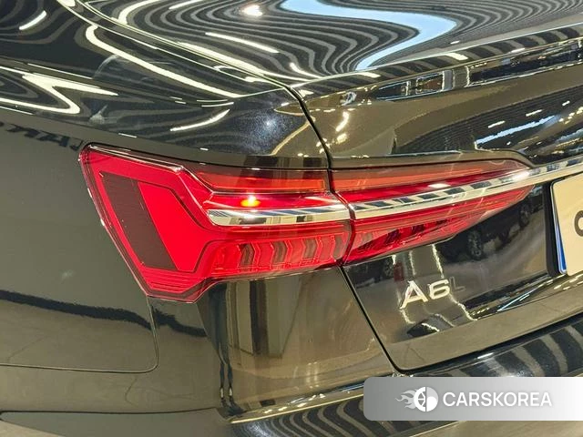 Audi A6L id 3896017 из Китая 25