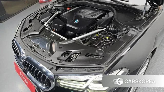 BMW 5 Series (G30) id 3765331 из Кореи 16