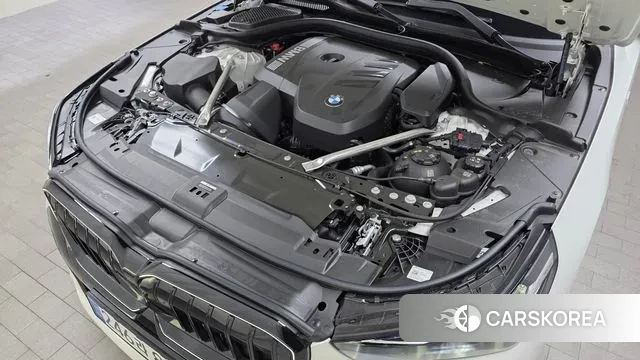 BMW 5 Series (G60) id 3648812 из Кореи 16