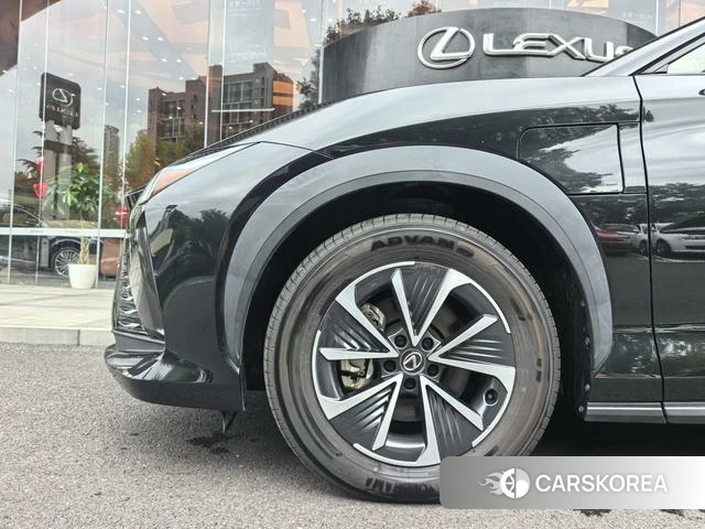 Lexus RZ id 4276740 из Китая 13