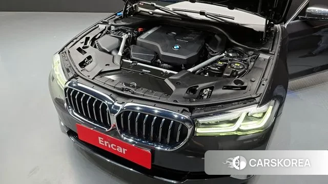 BMW 5 Series (G30) id 3027556 из Кореи 16