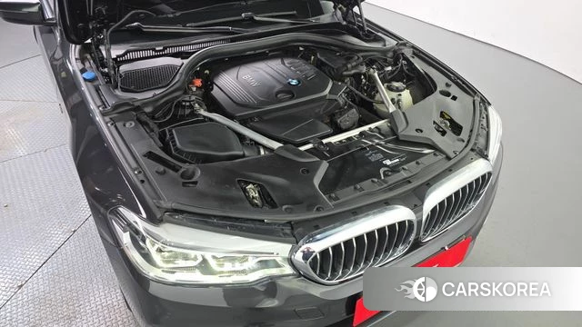 BMW 5 Series (G30) id 4251296 из Кореи 29