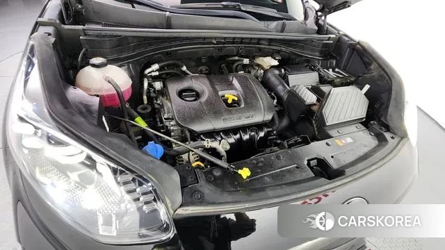 Kia Sportage The Bold id 3686299 из Кореи 16