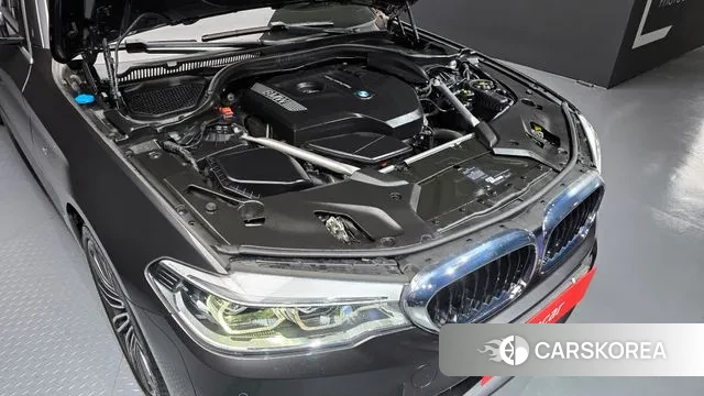 BMW 5 Series (G30) id 2981451 из Кореи 16