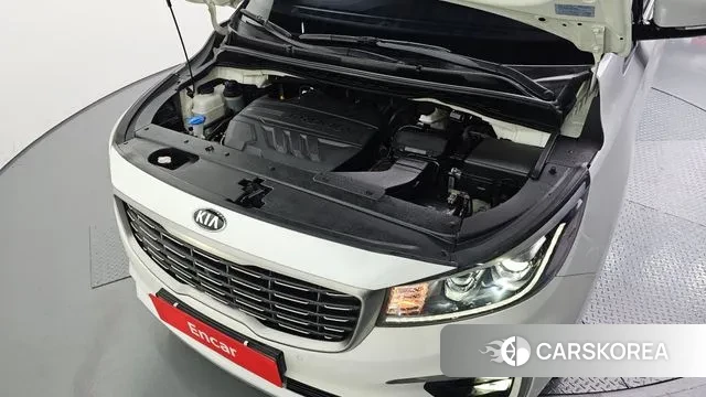 Kia The New Carnival id 3391478 из Кореи 16