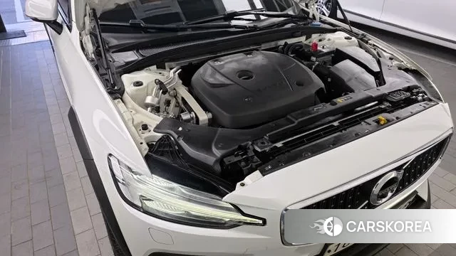 Volvo V60 Cross-Country 2nd Generation id 3444678 из Кореи 16