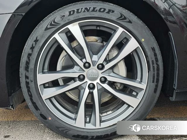 Audi A6L id 3869642 из Китая 9