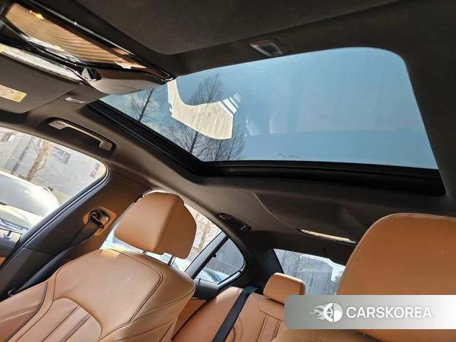 BMW 5 Series (G30) id 3818254 из Кореи 16