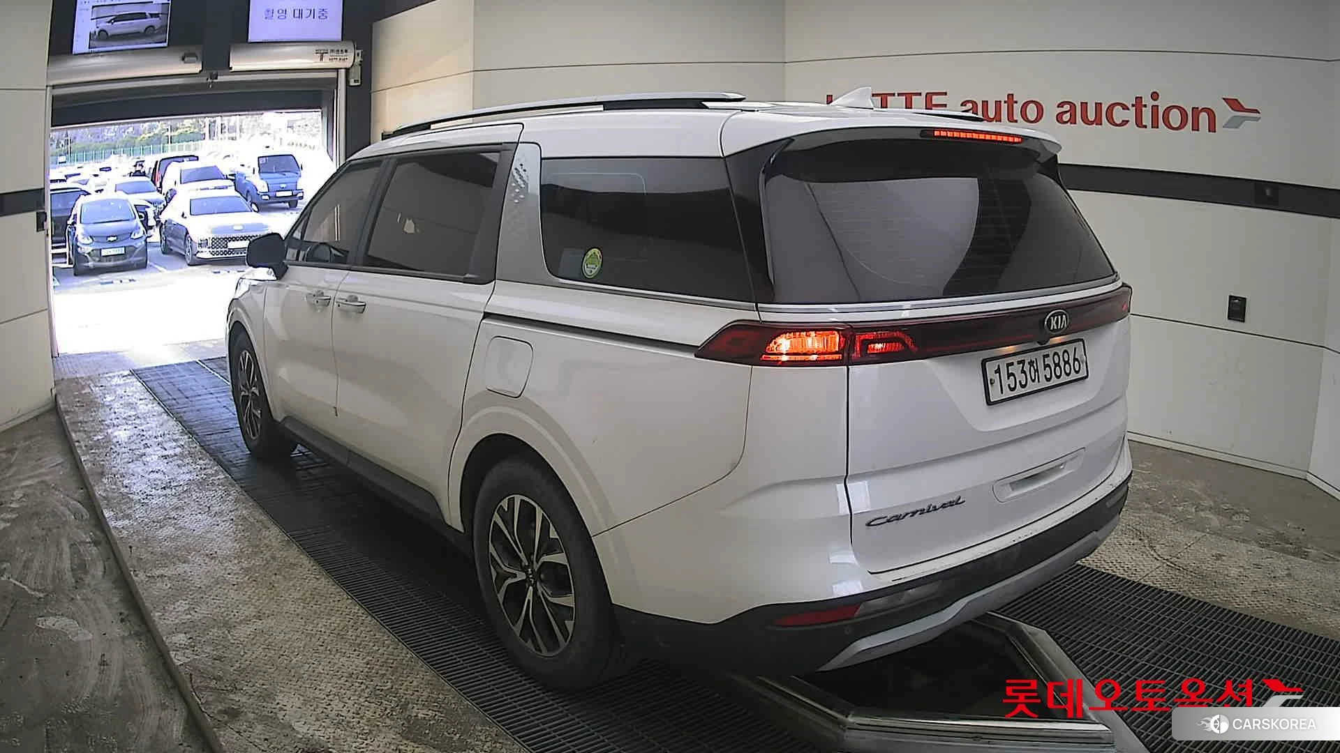 Kia Carnival id 3882158 из Кореи 33