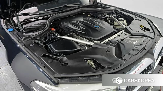 BMW 5 Series (G30) id 3853605 из Кореи 16