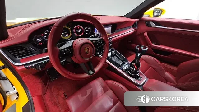Porsche 911(992) id 3680096 из Кореи 16