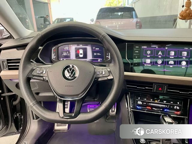 Volkswagen Passat id 4253872 из Китая 17