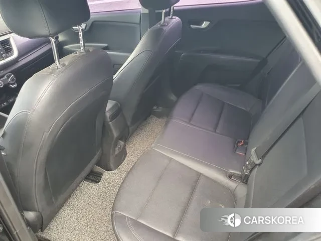 Kia Stonic id 2962014 из Кореи 8