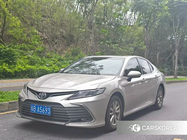 Toyota Camry 2021 Шампань из Китая, фото 6