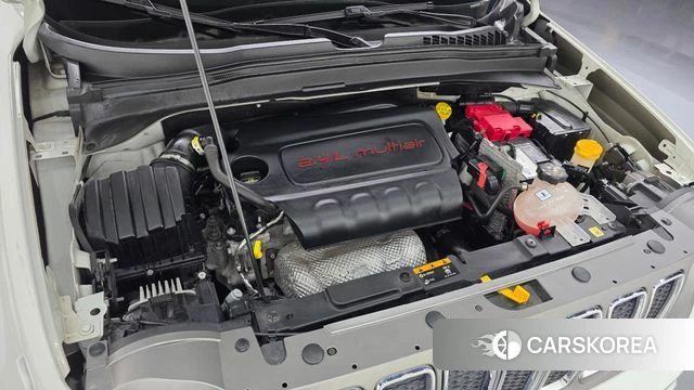 Jeep Renegade id 4470691 из Кореи 16