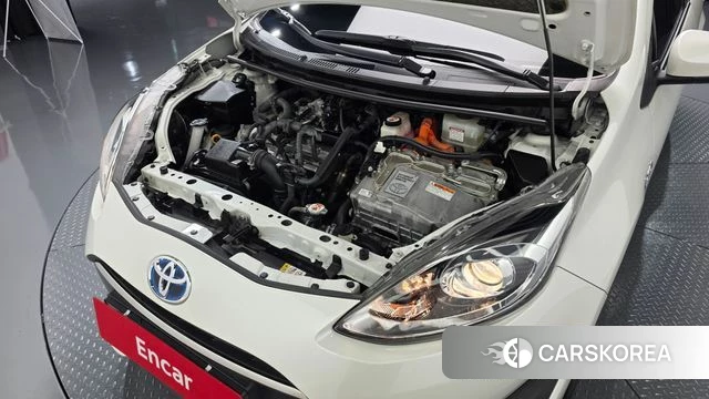 Toyota Prius C id 4482764 из Кореи 27