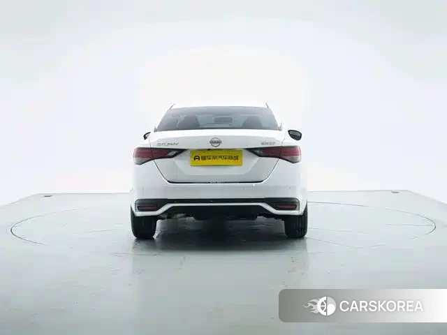 Nissan Sylphy 2026 Белый из Китая, фото 6