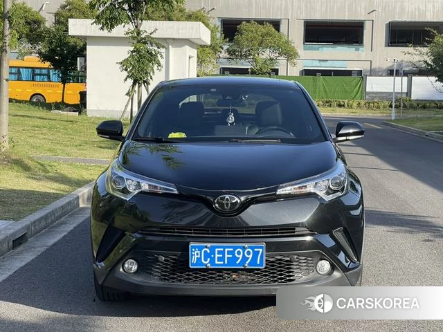 Toyota C-HR id 4300015 из Китая 7