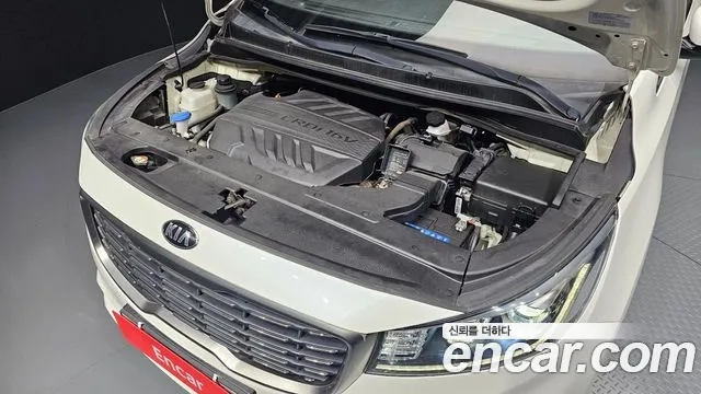 Kia The New Carnival id 2932580 из Кореи 16