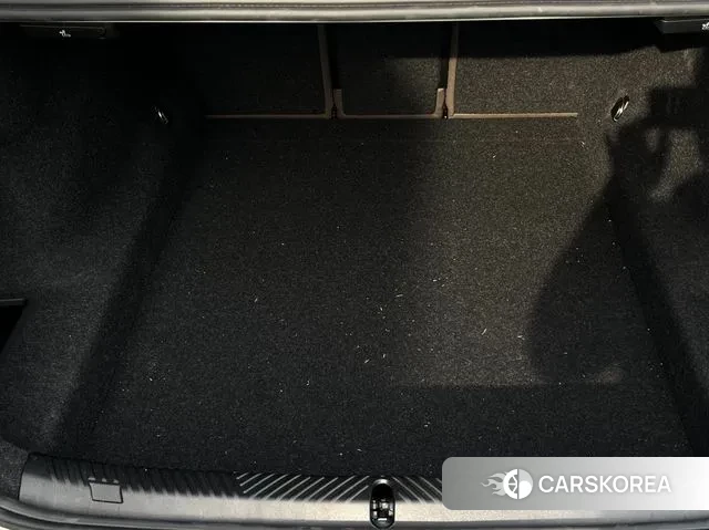 BMW 5 Series (G60) id 3599859 из Кореи 8