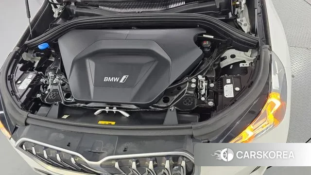 BMW iX1 (U11) id 3426662 из Кореи 16