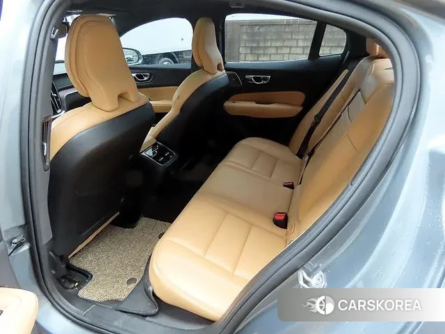 Volvo S60 3rd generation 2021 Серый из Кореи, фото 6