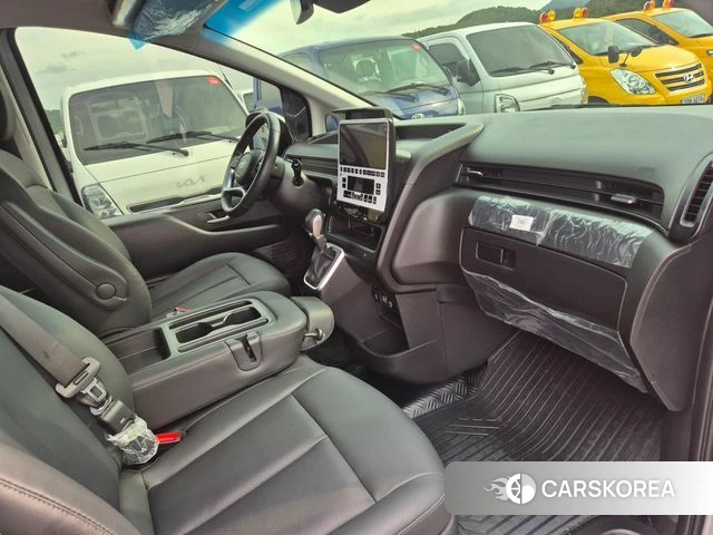 Hyundai Staria id 4307975 из Кореи 16