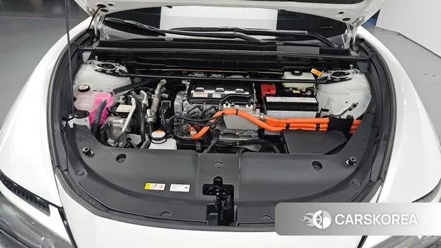 Lexus RZ450e id 3447221 из Кореи 16