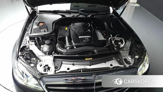 Mercedes-Benz E-Class W213 id 4759998 из Кореи 16