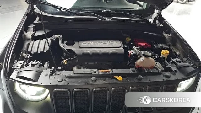 Jeep Renegade id 3274543 из Кореи 16