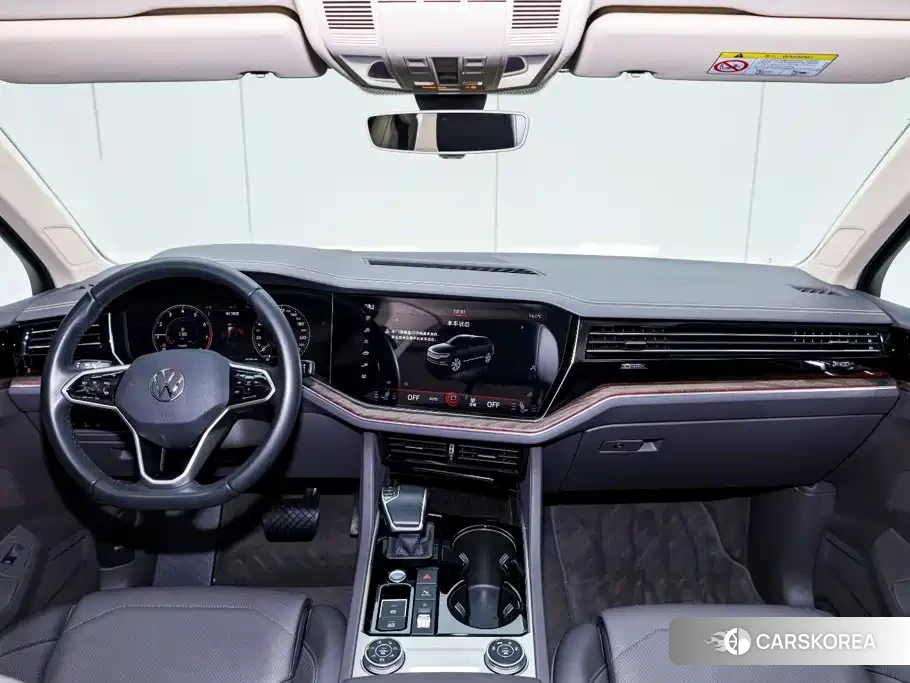 Volkswagen Touareg id 4655030 из Китая 14